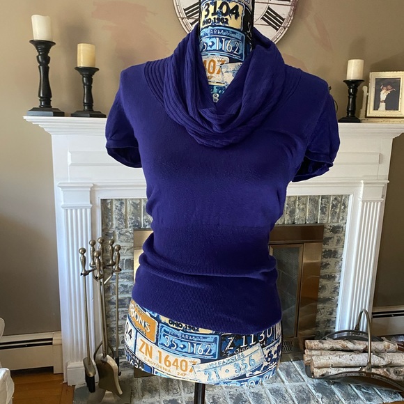 Express Sweaters - Express Sweater~So SOFT!